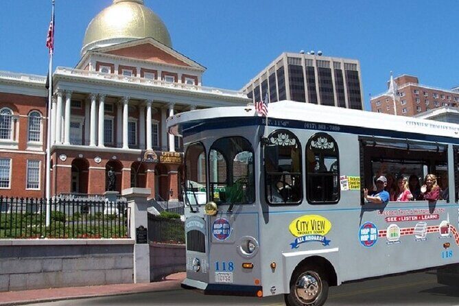 1 or 2 Day HOP-ON & HOP-OFF Narrated Trolley Tour of Boston - Stops 2 and 3: Commercial St and the Old North atmosphere