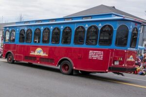 90-Min Narrated Trolley Tour of Lexington and Concord, MA - How the Ride Works: Not Hop-On, Timed Stops, and Why That Helps