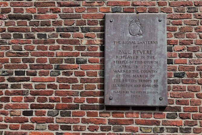 Best of Boston Combo: Harbor Cruise & VIP Freedom Trail - North End Break: Italian Streets Between Revolutionary Stops
