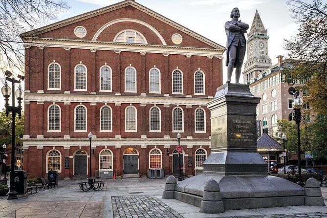 Best of Boston Combo: Harbor Cruise & VIP Freedom Trail - Long Wharf and the Boston Harbor City Cruises Ride
