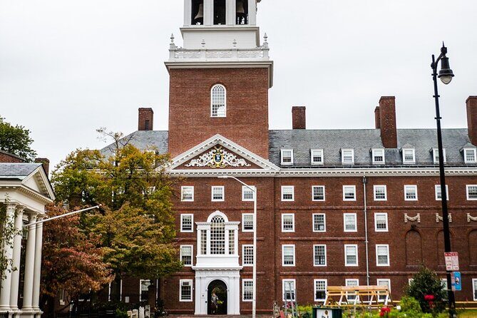 Boston and Cambridge Private Day Tour - Cambridge and Harvard Public Spaces: Easy Campus Footsteps