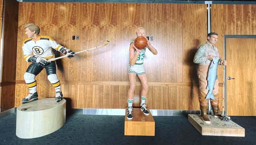 Boston: Bruins Heritage Hall & Optional Sports Museum Tour - Premium Levels 5 & 6: the half-mile Sports Museum walk