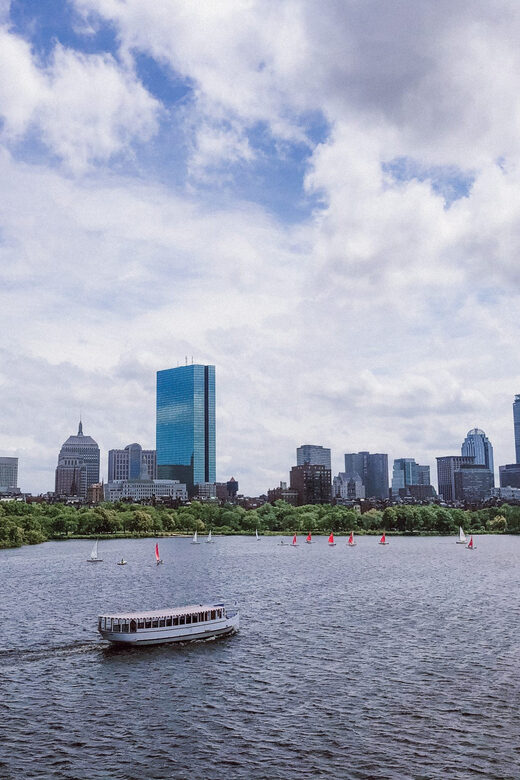 Boston: Charles River Sightseeing Cruise - Price and Value: what $30 buys you in Boston time