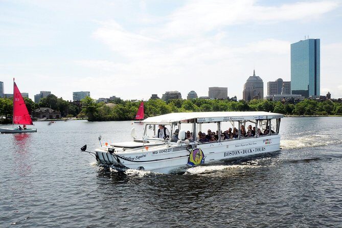 Boston Duck Boat Sightseeing City Tour with Cruise Along Charles River - Picking your departure spot: Museum of Science, New England Aquarium, or Prudential