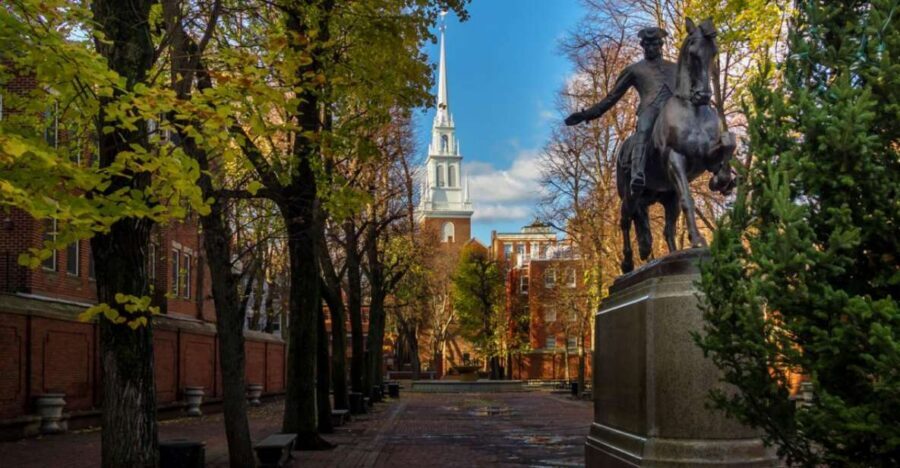 Boston: Freedom Trail, Bunker Hill, & USS Constitution Tour - Boston Common and Park Street Church: pre-Revolution pressure building