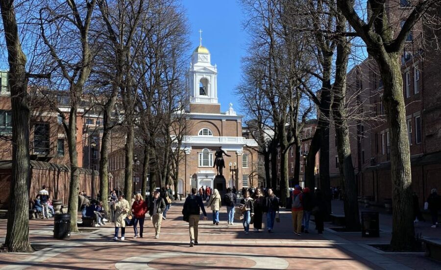 Boston: Freedom Trail Guided Walking Tour in French - Price and time: does $45 buy real value here?
