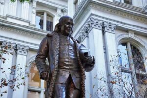 Boston Freedom Trail Walking Tour with Costumed Guide - Getting positioned at the start (and staying oriented)