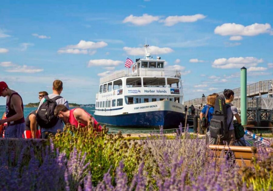 Boston Harbor Islands Ferry - Long Wharf North boarding: finding the ferry center fast