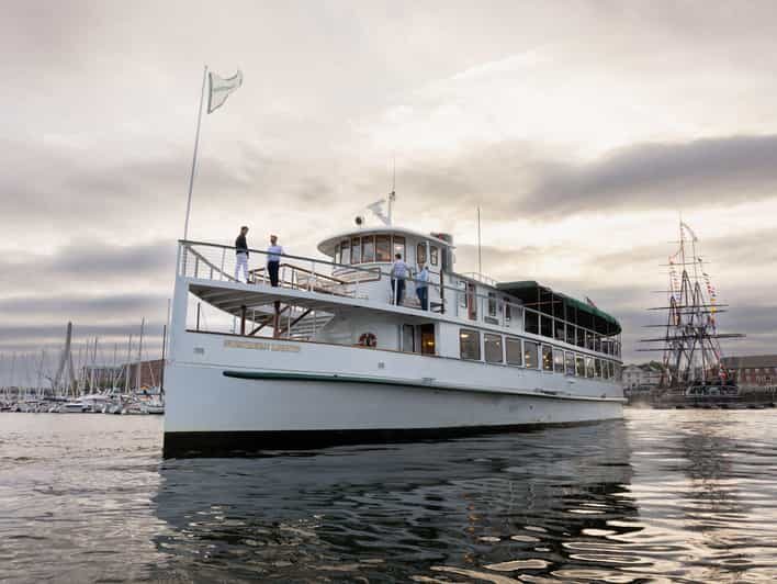 Boston Harbor: Winter Holiday Weekend Brunch Cruise - Should you book this Boston Harbor winter brunch cruise?