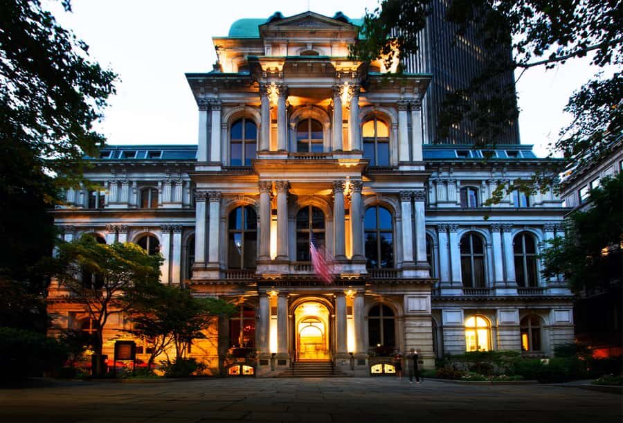 Boston: History & Haunts Guided Ghost Tour - Starting at Boston Commons: How the Tour Really Works
