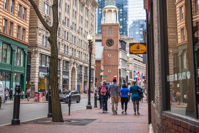 Boston History Tour: Scenic Walk Through Time & Landmarks - Meeting at the Rose Kennedy Greenway Carousel and Getting Oriented