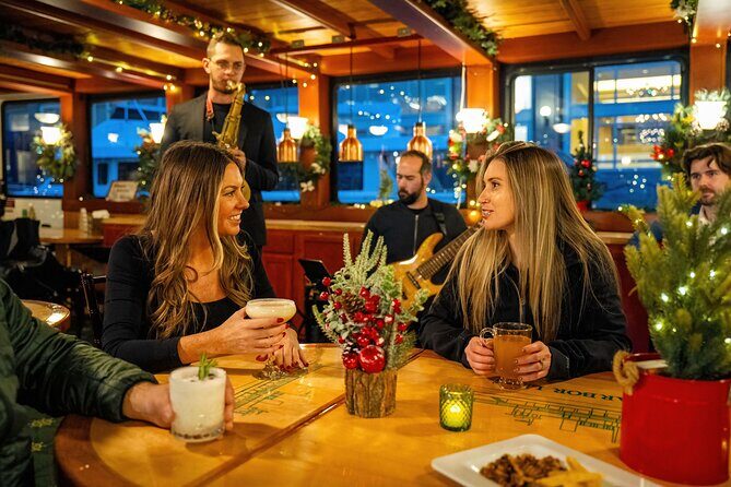 Boston Holiday Cocoa Cruise - Choosing your departure time: aim for light, not just convenience