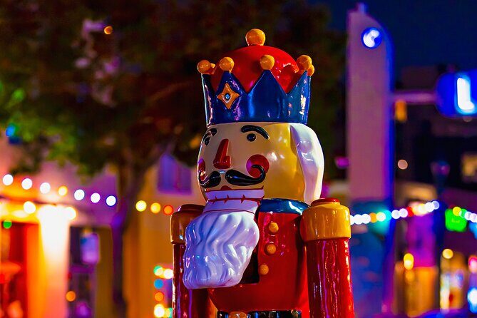 Boston Holiday Sights and Festive Nights Trolley Tour - Why a heated trolley works in Boston winter