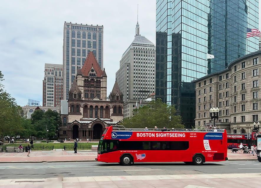 Boston: Hop-On Hop-Off All Day Boston Sightseeing Tour - Getting on board at 206 Atlantic Ave (and not wasting time)