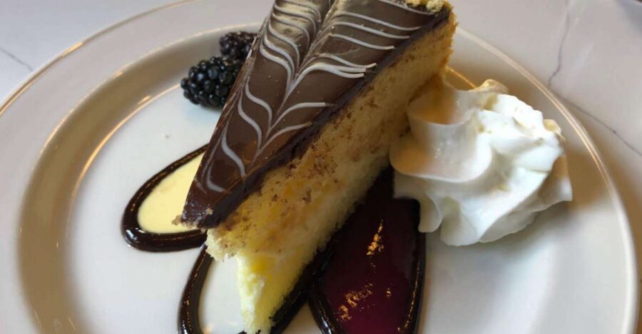 Boston: Iconic Food Tasting & History Tour - Downtown - Key things to know before you go
