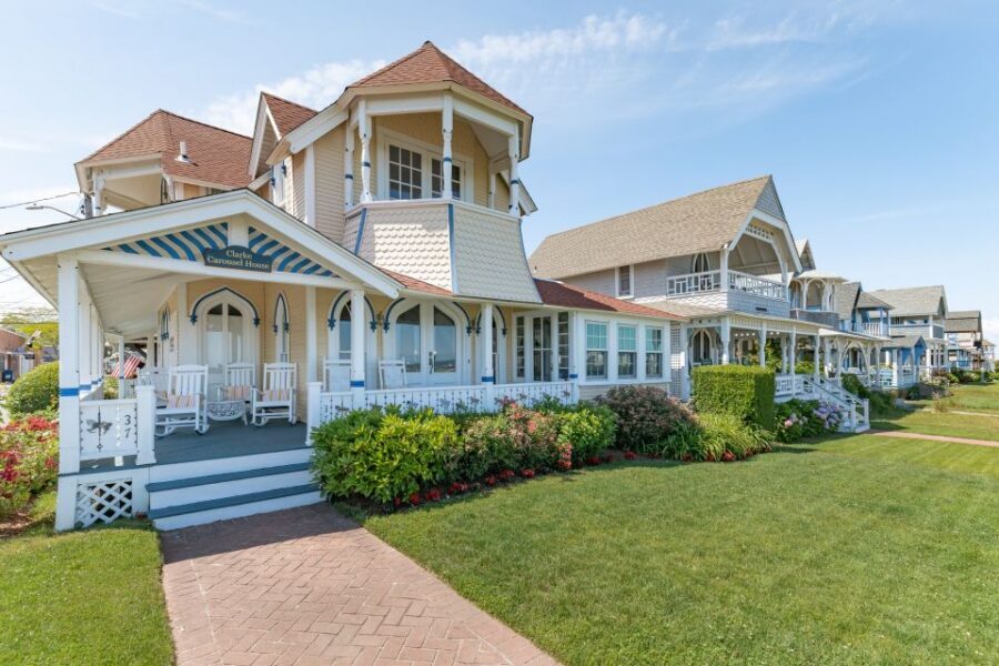 Boston: Martha's Vineyard Day Trip with Optional Island Tour - The Ferry Crossing: Ocean Views Without the Long Haul