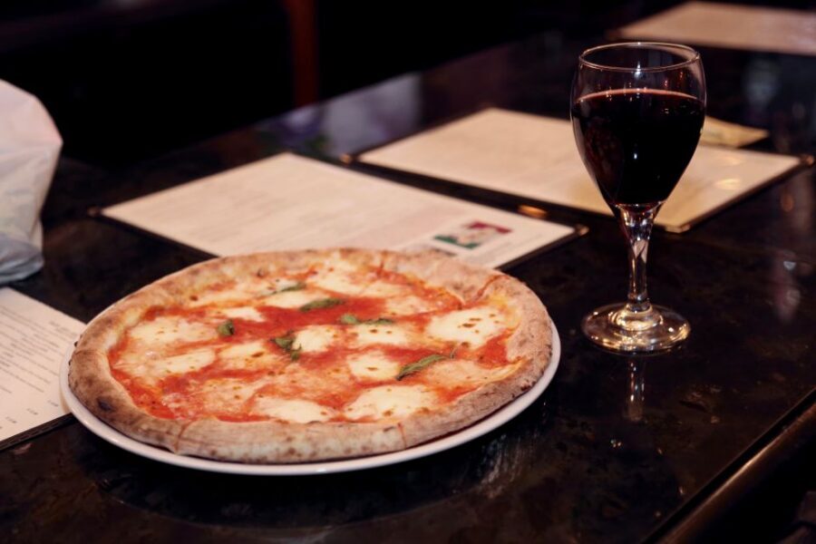 Boston: North End Pizza Walking Tour with 3 Slices & Cannoli - Who this tour fits best (and who should skip)