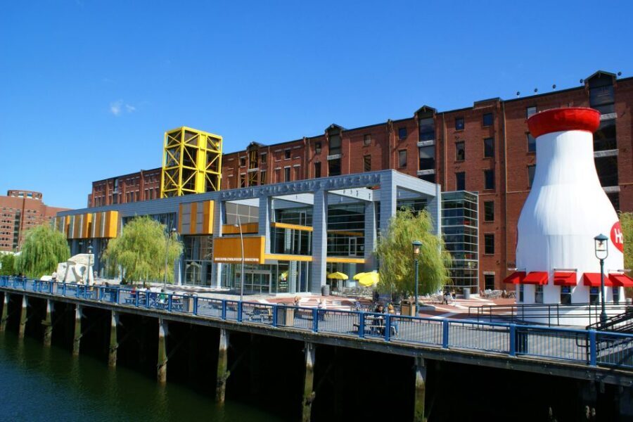 Boston Pass: Save up to 50% - Includes Franklin Park Zoo - Neighborhood tours that make the city click: North End, Beacon Hill, and pubs