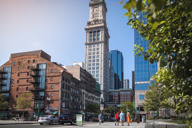 Boston Seafood to Freedom Trail Highlights Private Tour - Stop-by-stop: landmarks that explain the Revolution (and why they matter)