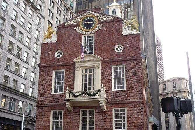 Boston Sightseeing Tour - a fully-narrated driving tour - Revere House area (North End): the Revolution starts close to home