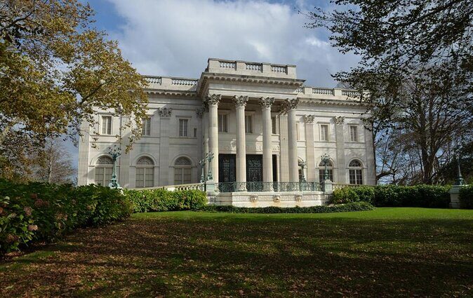 Boston to Newport Small-Group Day Trip with Breakers & Marble House Admission - Quick hits before you go