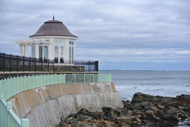 Boston to Newport Small-Group Day Trip with Breakers & Marble House Admission - The Visitor Center stop: how to use your free time well