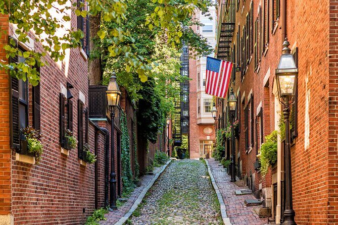 Boston: Underground Railroad History Tour of Beacon Hill - African Meeting House: the planned break and the community hub