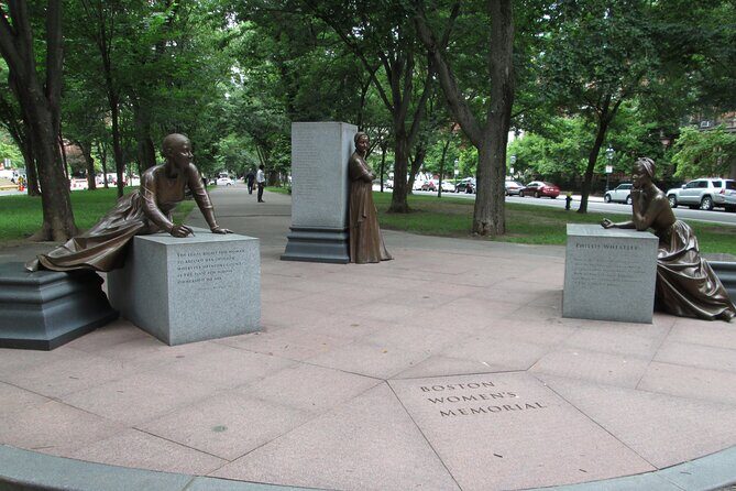 Boston: Votes for Women History Tour of Back Bay - Contrasting voices: Elizabeth Putnam, Julia Ward Howe, and the anti-suffrage presence