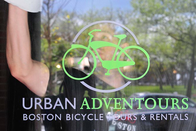Boston's Emerald Necklace Guided Bicycle Tour - Back Bay Fens: Olmsted’s plan plus museum stop energy