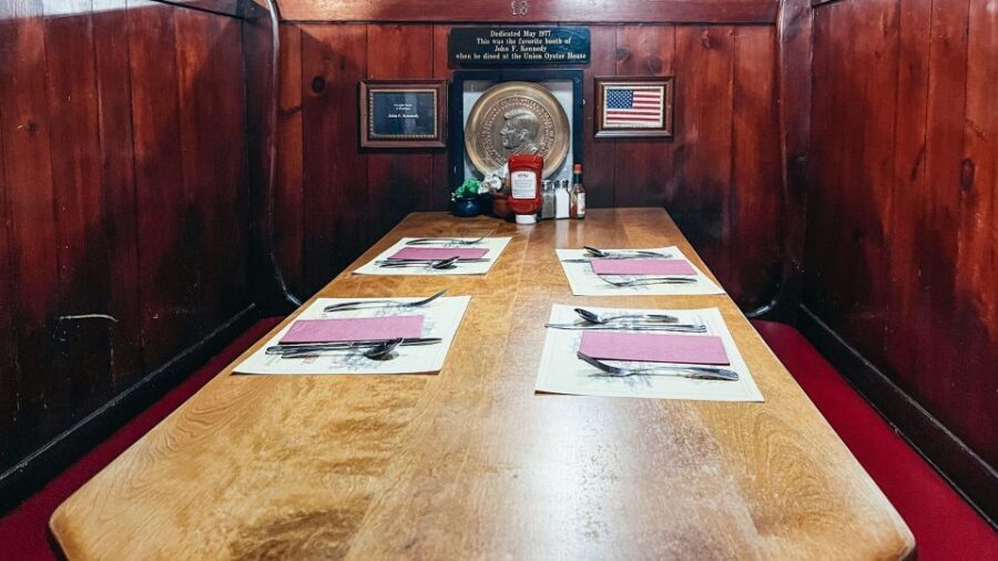 Boston's North End: Secret Food Tour - Pizza and cannoli wars: leaving full, not stuffed