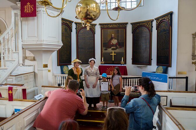 Boston's Old North Church Admission with Self-Guided Audio Tour - Scavenger hunts and educator chats: the family-friendly side