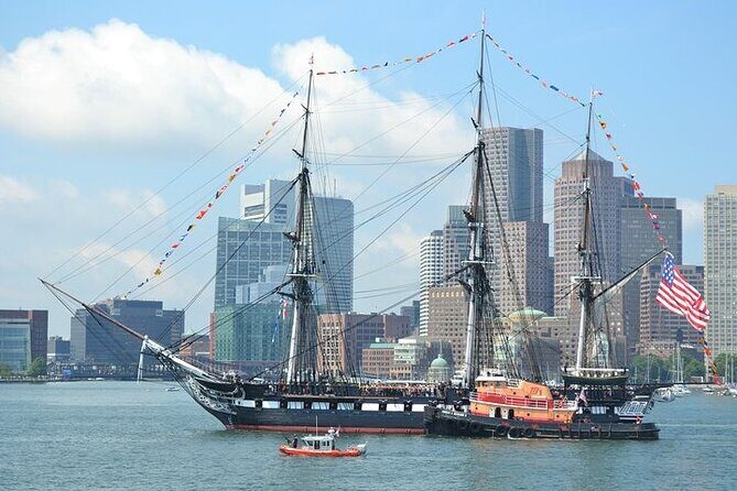 City Cruises Boston Historic Sightseeing Harbor Cruise - A one-hour cruise that gives you a usable map of Boston’s waterfront