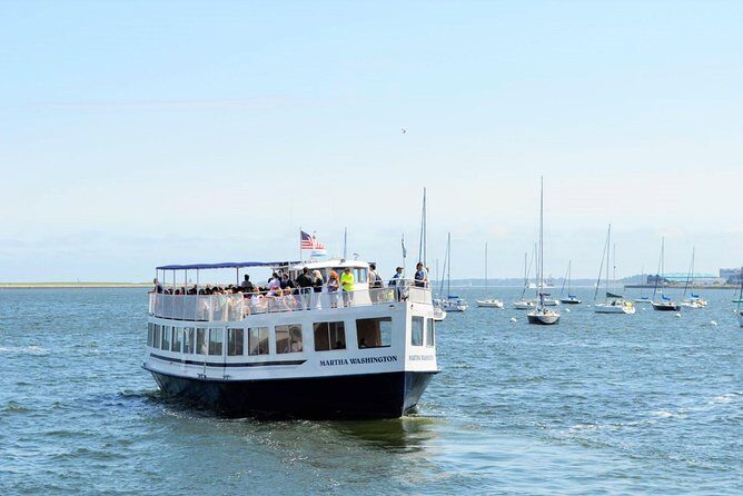 City Cruises Boston Historic Sightseeing Harbor Cruise - The route around Fort Independence and the Harbor Islands area