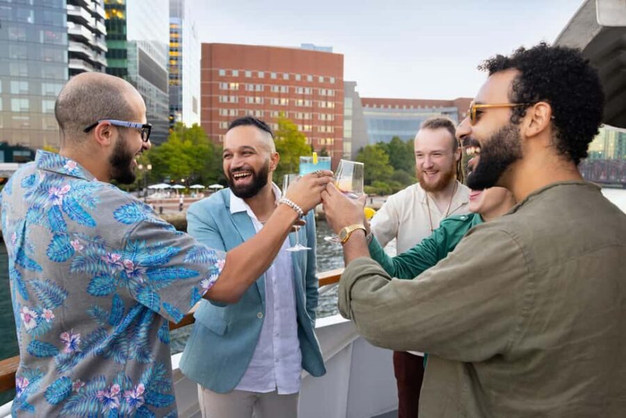 City Cruises Boston: Premier Brunch or Dinner Harbor Cruise - Boarding the Odyssey at Rowes Wharf: what the 1-hour window buys you