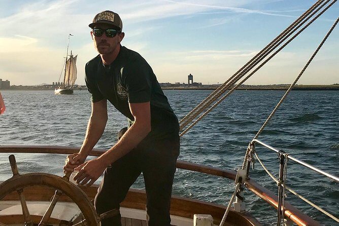 Classic Tall Ship Cruise in Boston Harbor - The Liberty Star experience: what happens during the sail