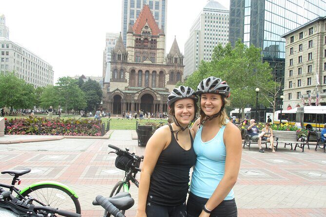 Comfort Hybrid Boston City Bike Rental - Starting Across From Christopher Columbus Waterfront Park (And Getting Your Bearings)