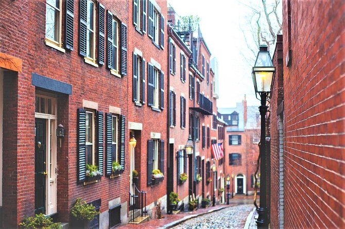 Downtown Freedom Trail, Beacon Hill & Back Bay Walking Tour - Boston Public Garden and the Swan Boats: history you can see, not just read