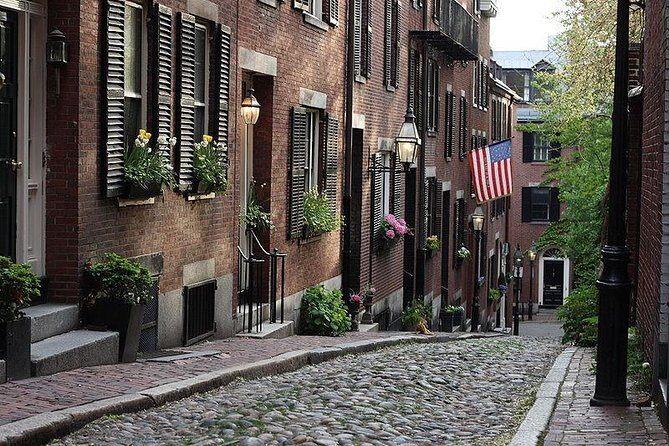 Downtown Freedom Trail, Beacon Hill & Back Bay Walking Tour - Faneuil Hall to Boston Common: the Freedom Trail section that actually builds understanding