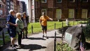 Freedom Trail: Boston Common, Old State House, Faneuil Hall - Old South Meeting House and the Boston Tea Party plan