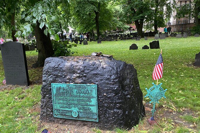 Freedom Trail Guided Walking Tour (SMALL GROUP) - What You Learn: Myth-Busting Without Turning Into a Lecture