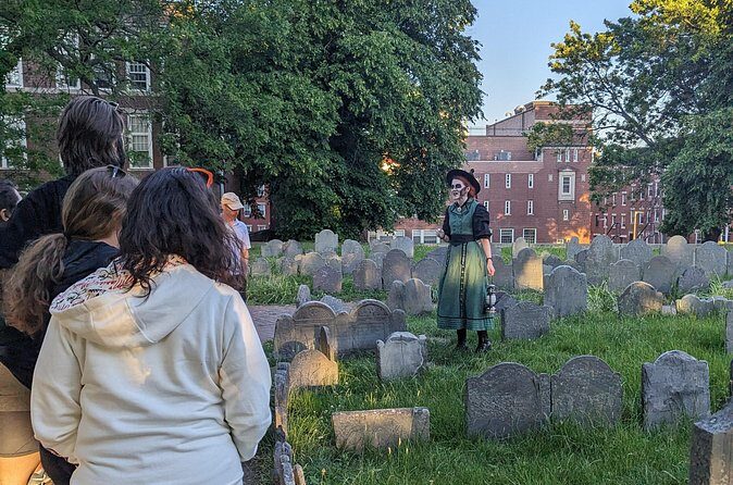 Ghosts and Gravestones Boston Nightwalk - Who should book this tour (and who might skip it)