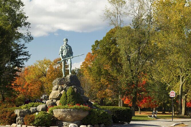 Lexington & Concord 3 hour private tour from Boston - Private car comfort from Boston to the battlefields in 3 hours