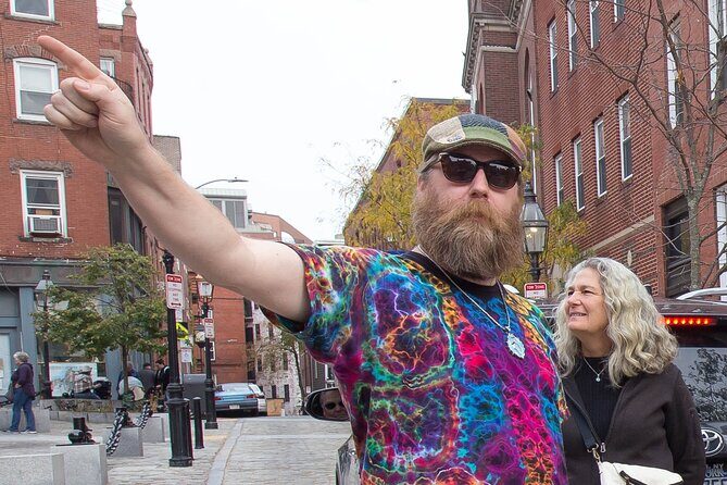 Pizza Beer and Paul Revere Tour - The winter noon reality: dress smart and plan for outdoor pizza