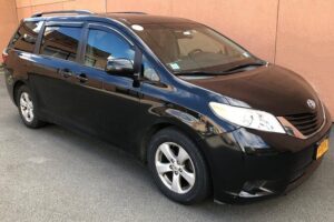 Private Departure Transfer to Boston Airport BOS - Meeting your driver in Brookline, Cambridge, Downtown, or Waltham