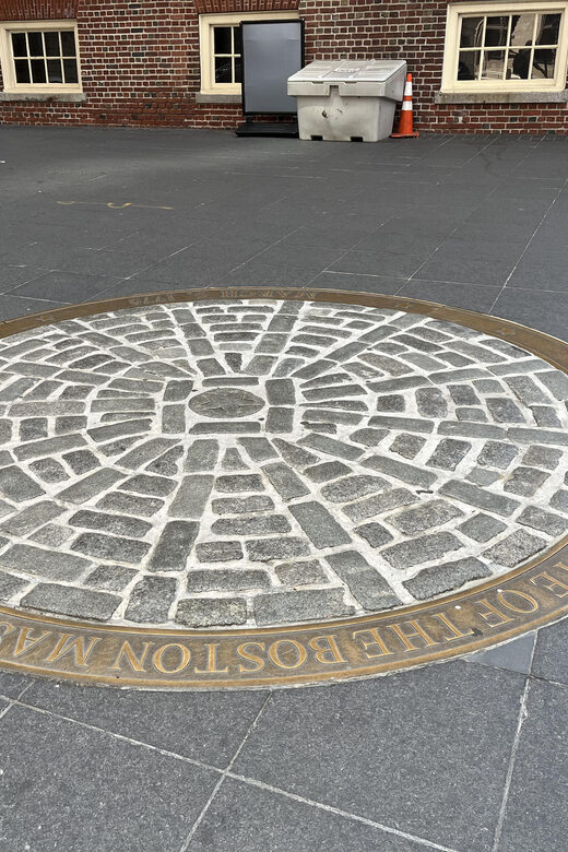 Relive 1776: Interactive AR Experience on The Freedom Trail - Headsets vs. phones: comfort, safety, and what you should expect