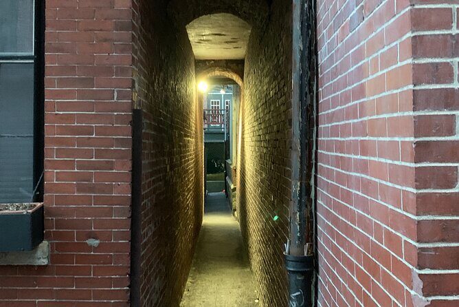 Self-Guided Boston's Beacon Hill Underground Railroad Audio Tour Walking Tour - Phillips School and Vilna Shul: education and immigrant community support