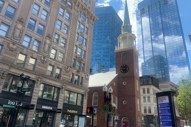 Self Guided "Historic Boston Downtown Freedom Trail" Audio/GPS Walking Tour - The “big Boston landmarks” stretch: dome, gunpowder, bells, and a Tea Party spark