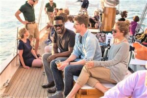 Sightseeing Day Sail around Boston Harbor - Sailing schedule and picking the right departure time
