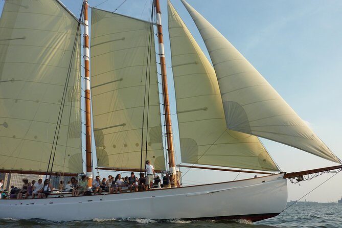 Sightseeing Day Sail around Boston Harbor - The route: Seaport District views and classic waterfront contrasts