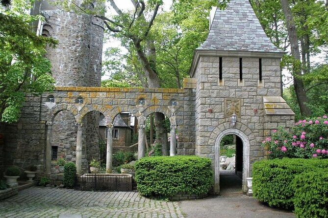 Small Group Day Trip to Salem and Hammond Castle from Boston - Hammond Castle Museum: The guided tour that changes the feel of the day